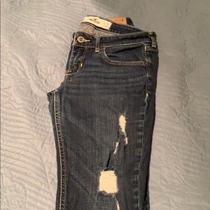 Dark Wash HOLLISTER Jeans- Distressed